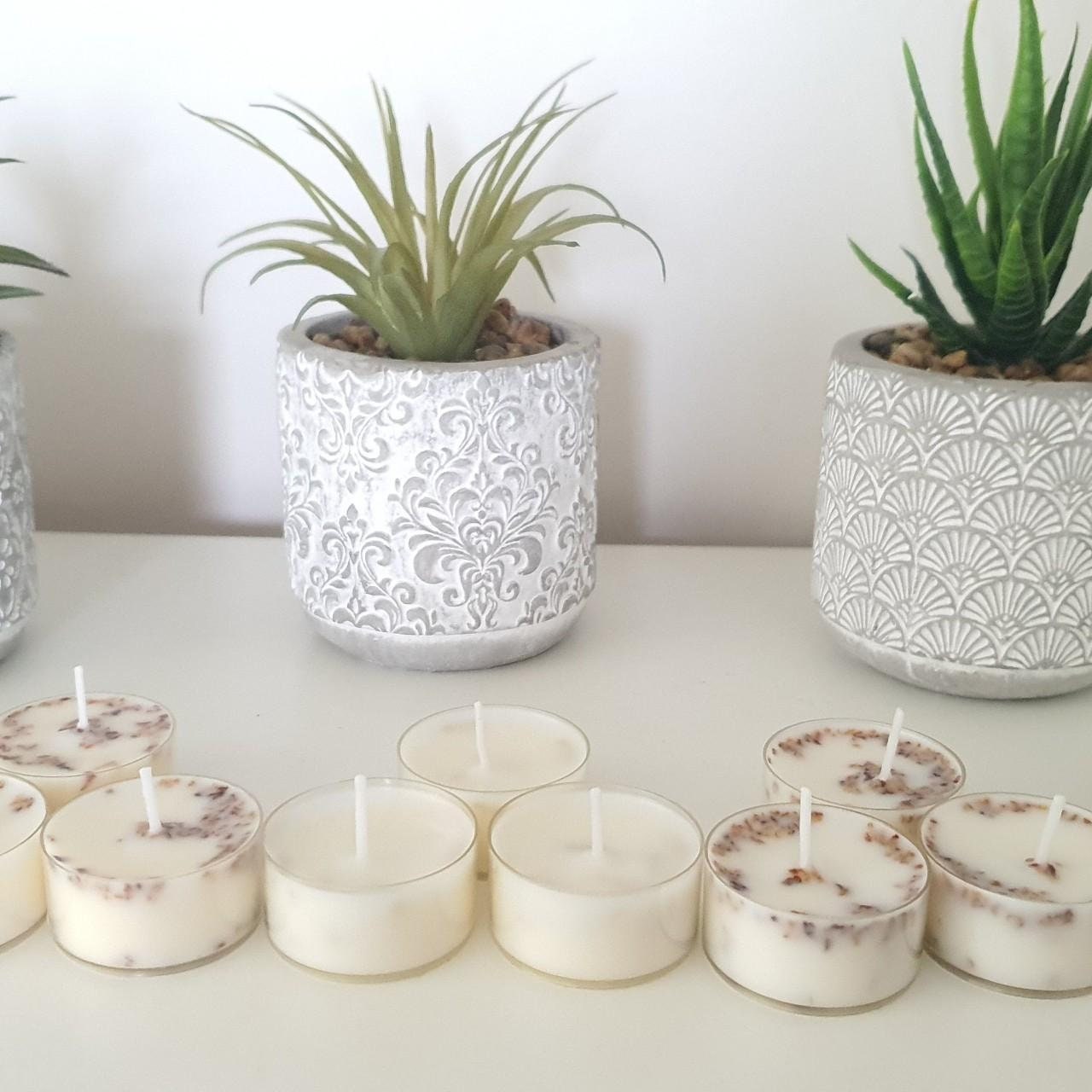 18 Pack Woody Essential Oils Infusion Scented Tea Light Scents