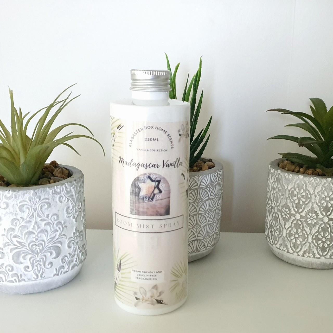 Set of 2 Vanilla Infused Reed Diffusers - 7 Scents