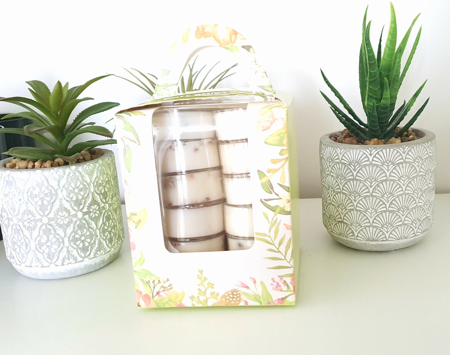 18 Pack Woody Essential Oils Infusion Scented Tea Light Scents