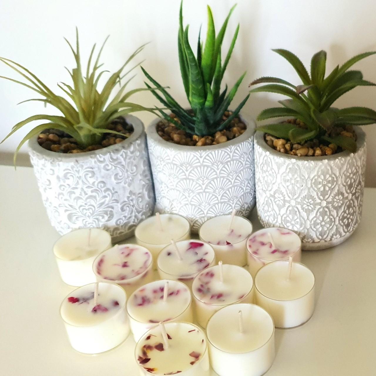 Fresh Lemongrass Essential Oil Tealight Candles, Botanical Petals, Vegan Wax, 6-Hour Burn