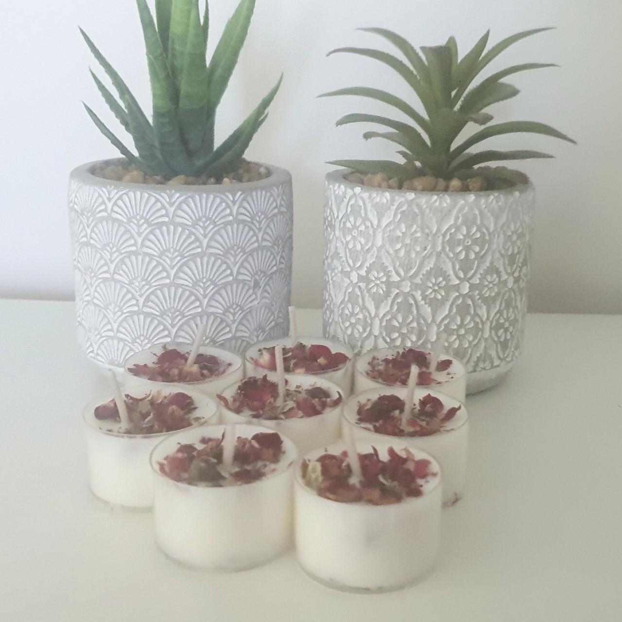 Refreshing Bergamot Essential Oil Tealight Candles, Botanical Petals, Vegan Wax, 6-Hour Burn