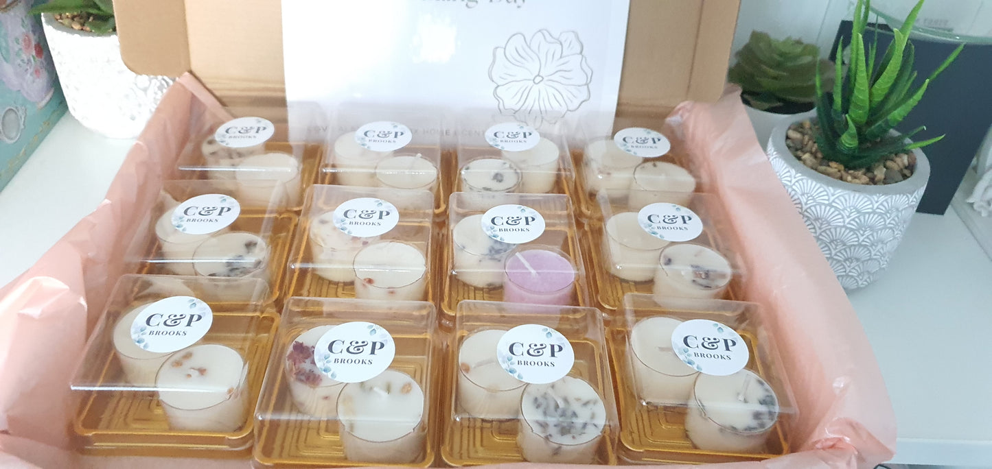 24 Personalised Wedding Candles Favours for Guests