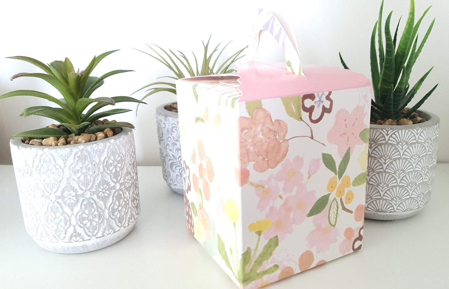 18 Wedding Favour Candles, - Citrus Essential Oils Scented Candles