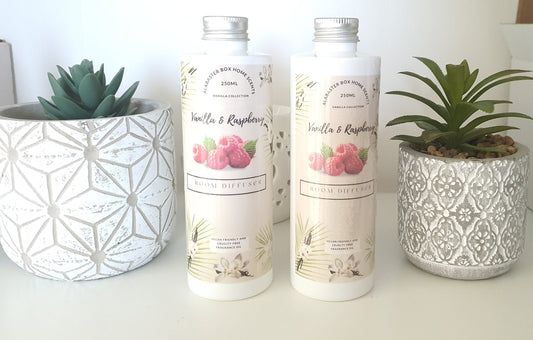 Set of 2 Vanilla Infused Reed Diffusers - 7 Scents
